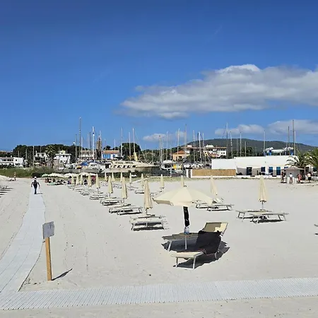 Vel Mari - On The Hotel