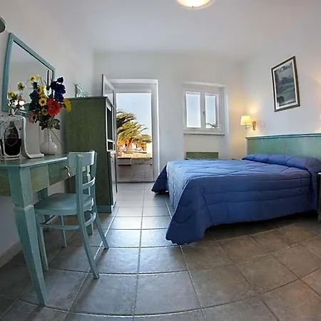 Hotel Vel Mari - On The