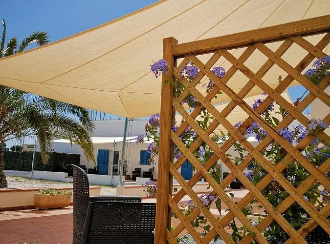 Vel Mari - On The Отель