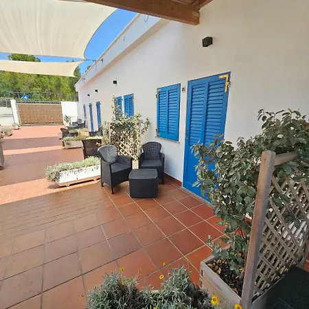 Vel Mari - On The Hotell Alghero