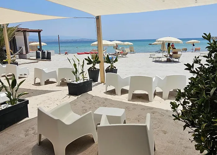 Vel Mari - On The Hotell